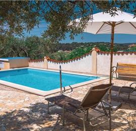 2 Bedroom Villa with Pool in Banjol on Rab Island, Sleeps 4-6